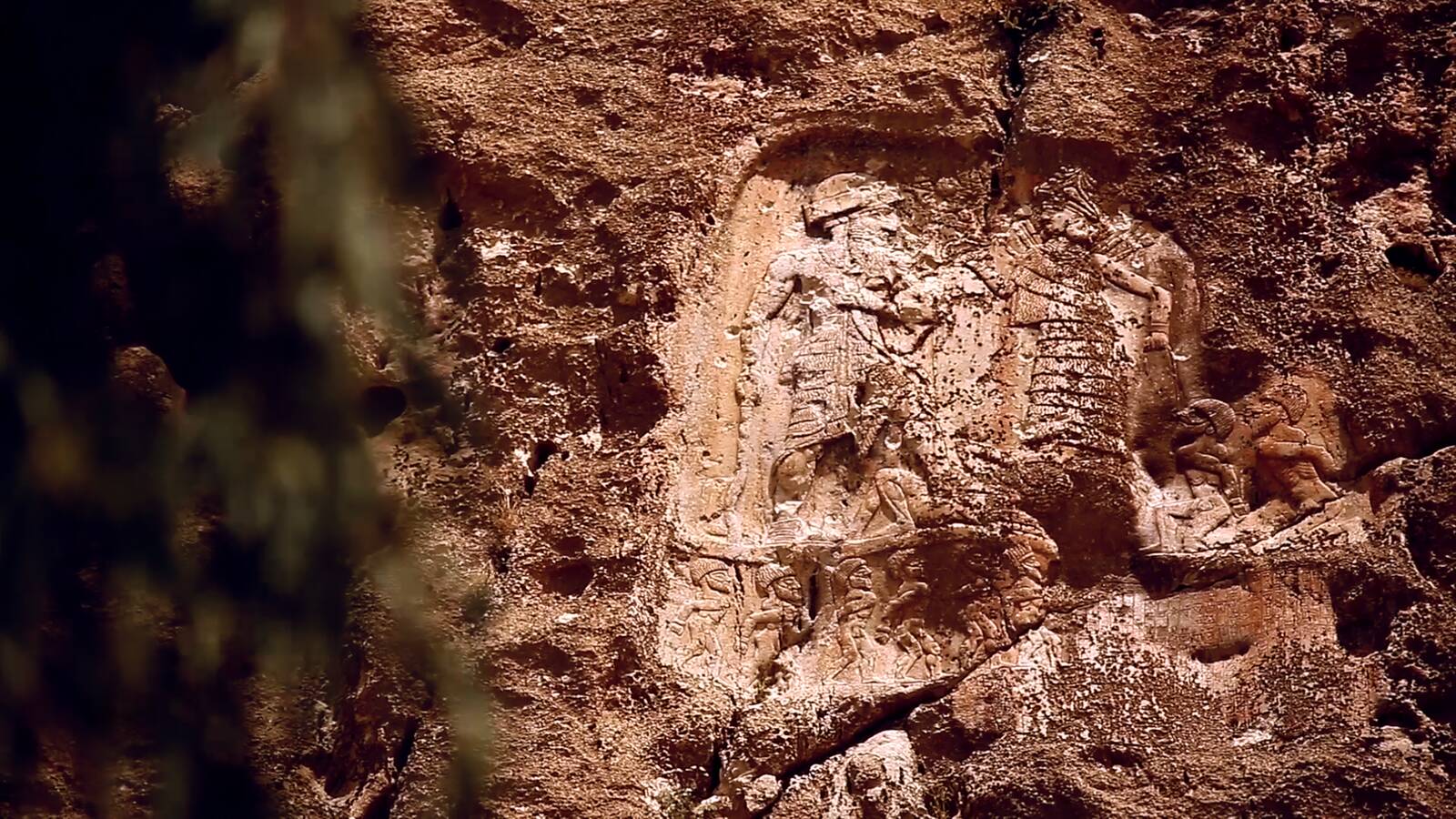سنگ نگاره ۴۵۰۰ ساله آنوبانی‌نی سرپل‌ذهاب